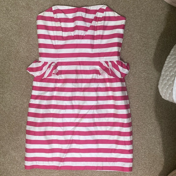Lilly  Pulitzer size 6 cocktail dress - Picture 1 of 3